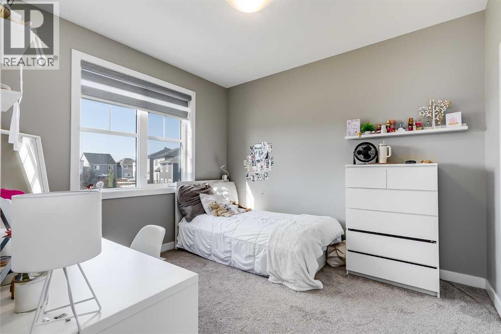 208 Osborne Green SW, Airdrie, Alberta  T4B 5E4 - Photo 17 - A2334428