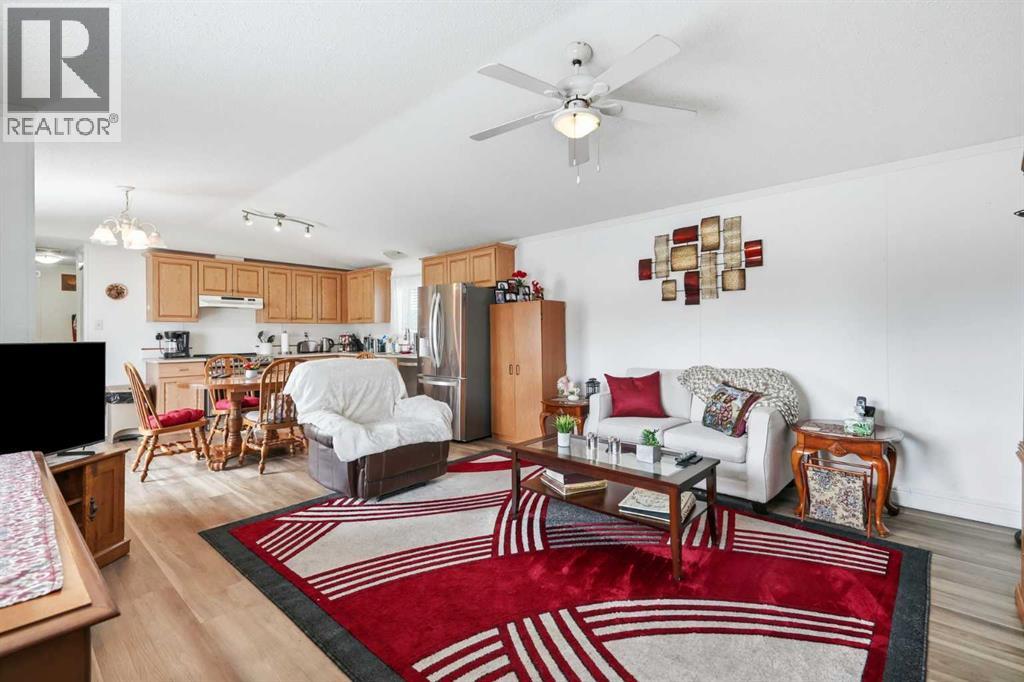 24, 649 Main Street N, Airdrie, Alberta  T4B 1Z7 - Photo 3 - A2335334