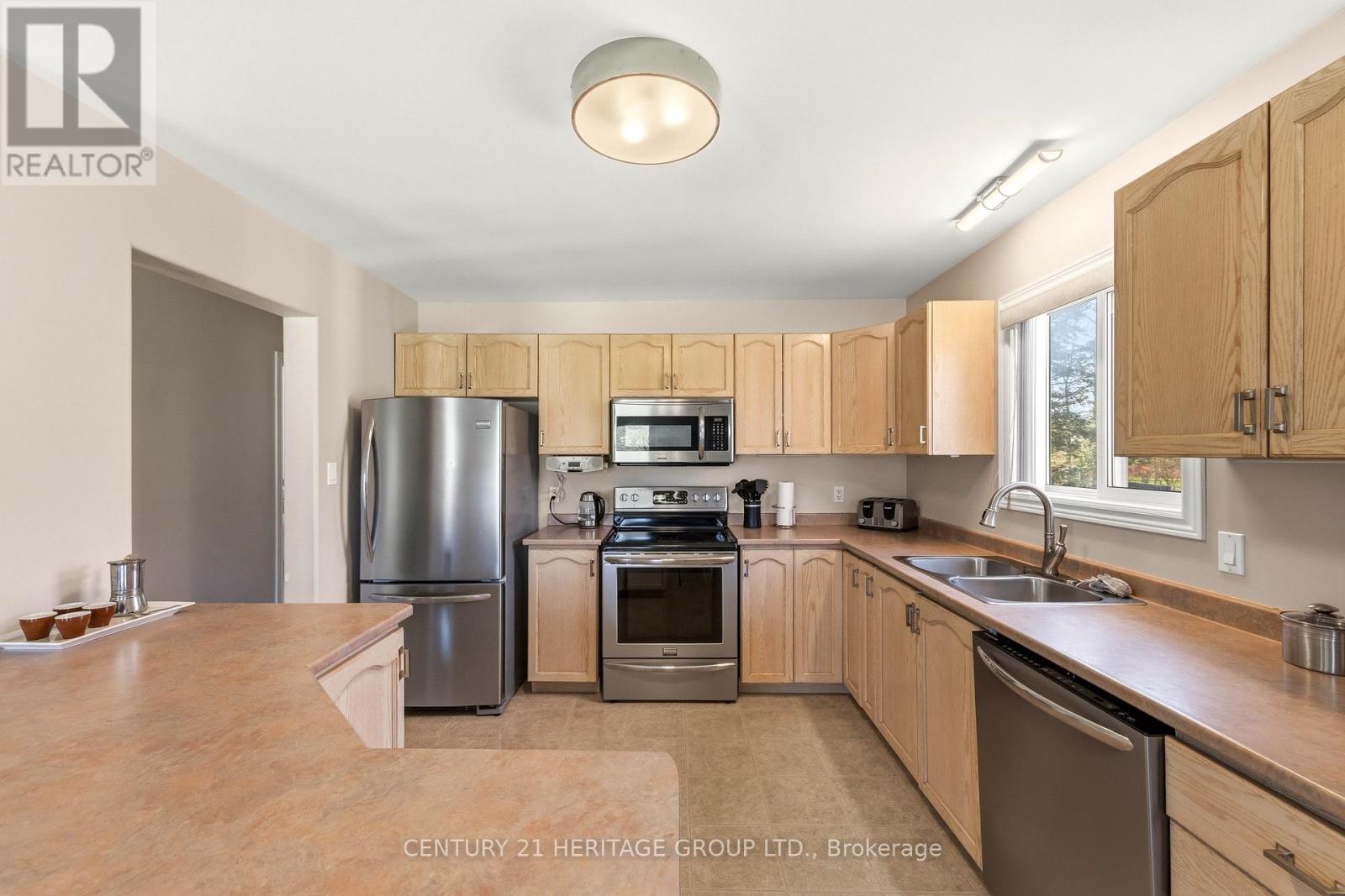 27 Creek Drive, Georgina, Ontario  L0E 1N0 - Photo 16 - N13646474