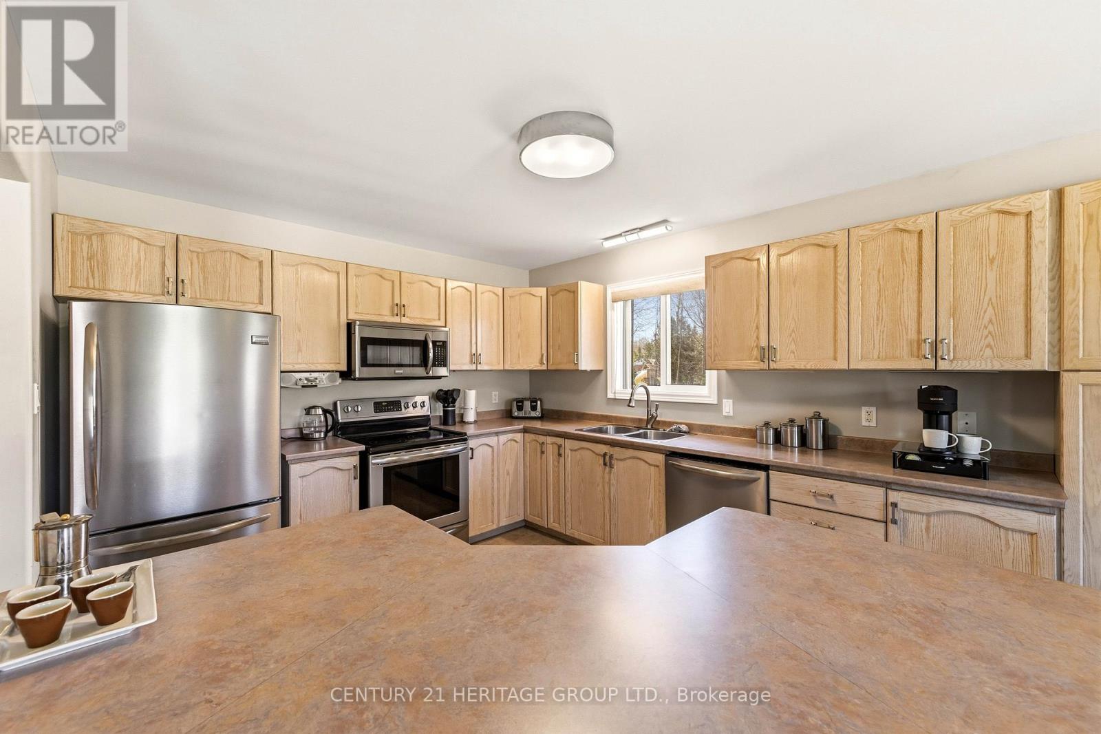 27 Creek Drive, Georgina, Ontario  L0E 1N0 - Photo 17 - N13646474