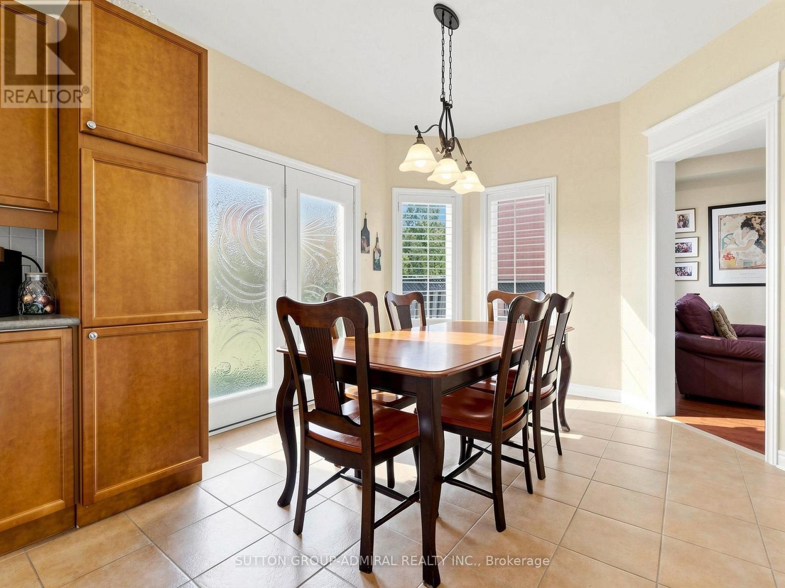 22 Canyon Hill Avenue, Richmond Hill, Ontario  L4C 0S3 - Photo 16 - N13646586