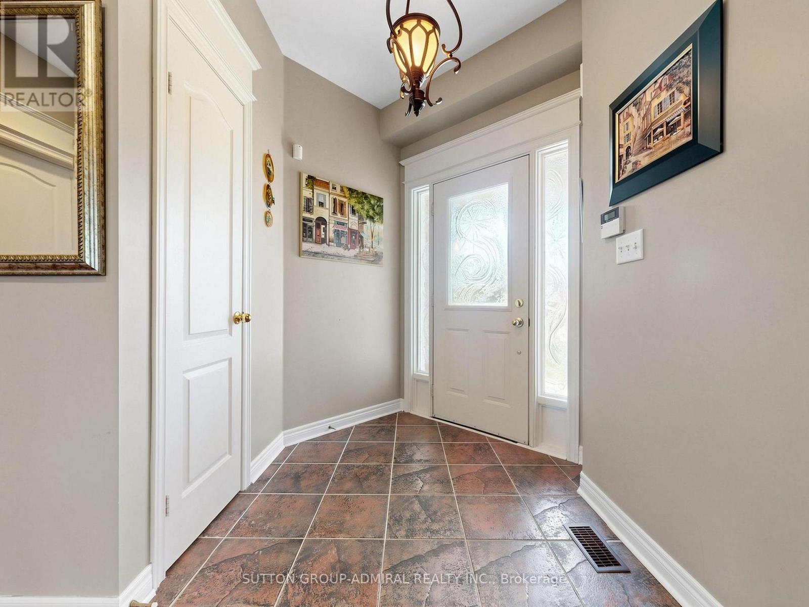 22 Canyon Hill Avenue, Richmond Hill, Ontario  L4C 0S3 - Photo 20 - N13646586