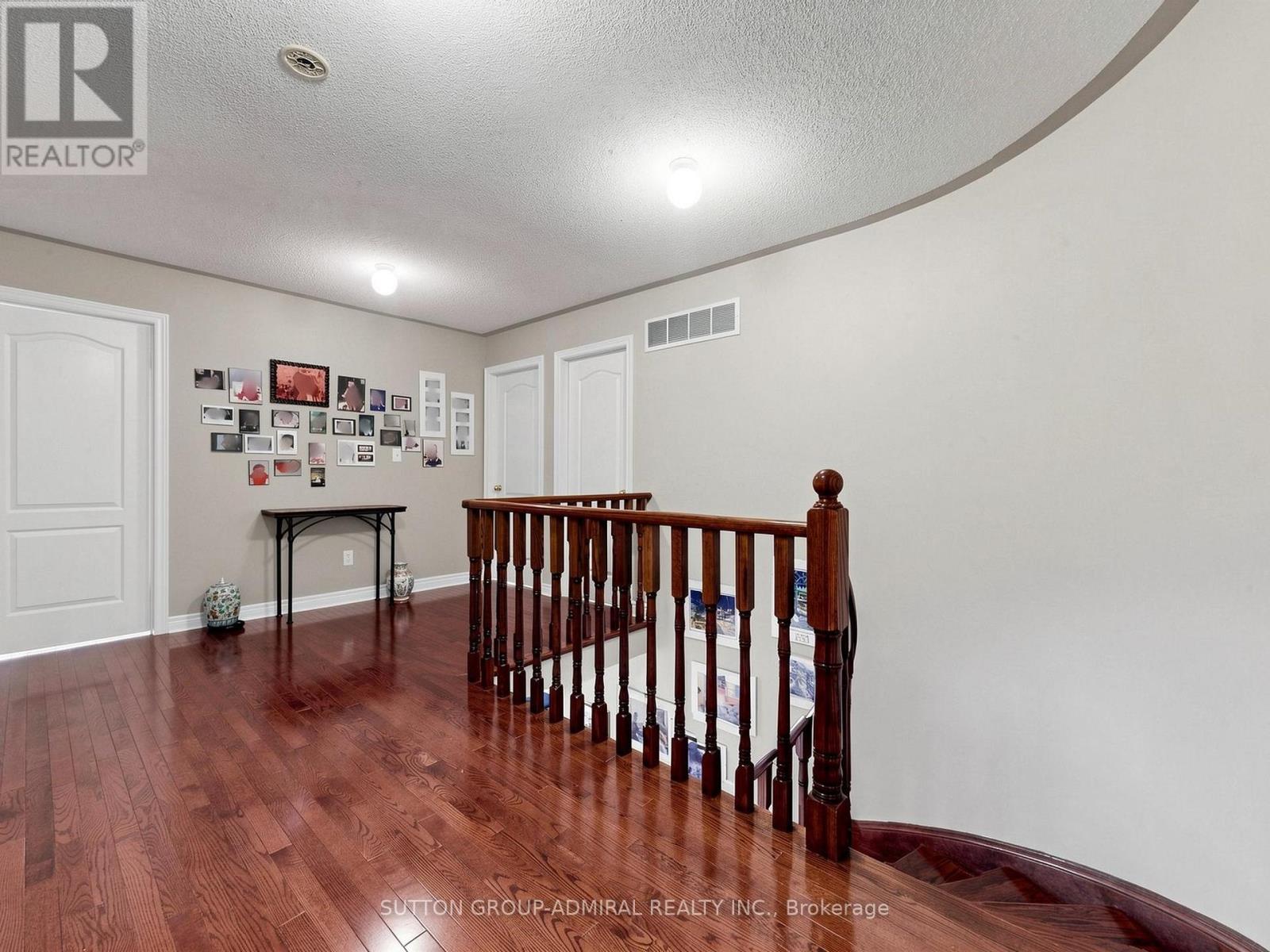 22 Canyon Hill Avenue, Richmond Hill, Ontario  L4C 0S3 - Photo 24 - N13646586