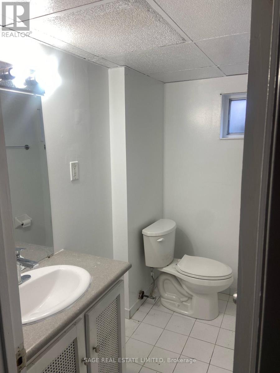 Bsmt - 308 Taylor Mills Drive N, Richmond Hill, Ontario  L4C 2T9 - Photo 13 - N13646628