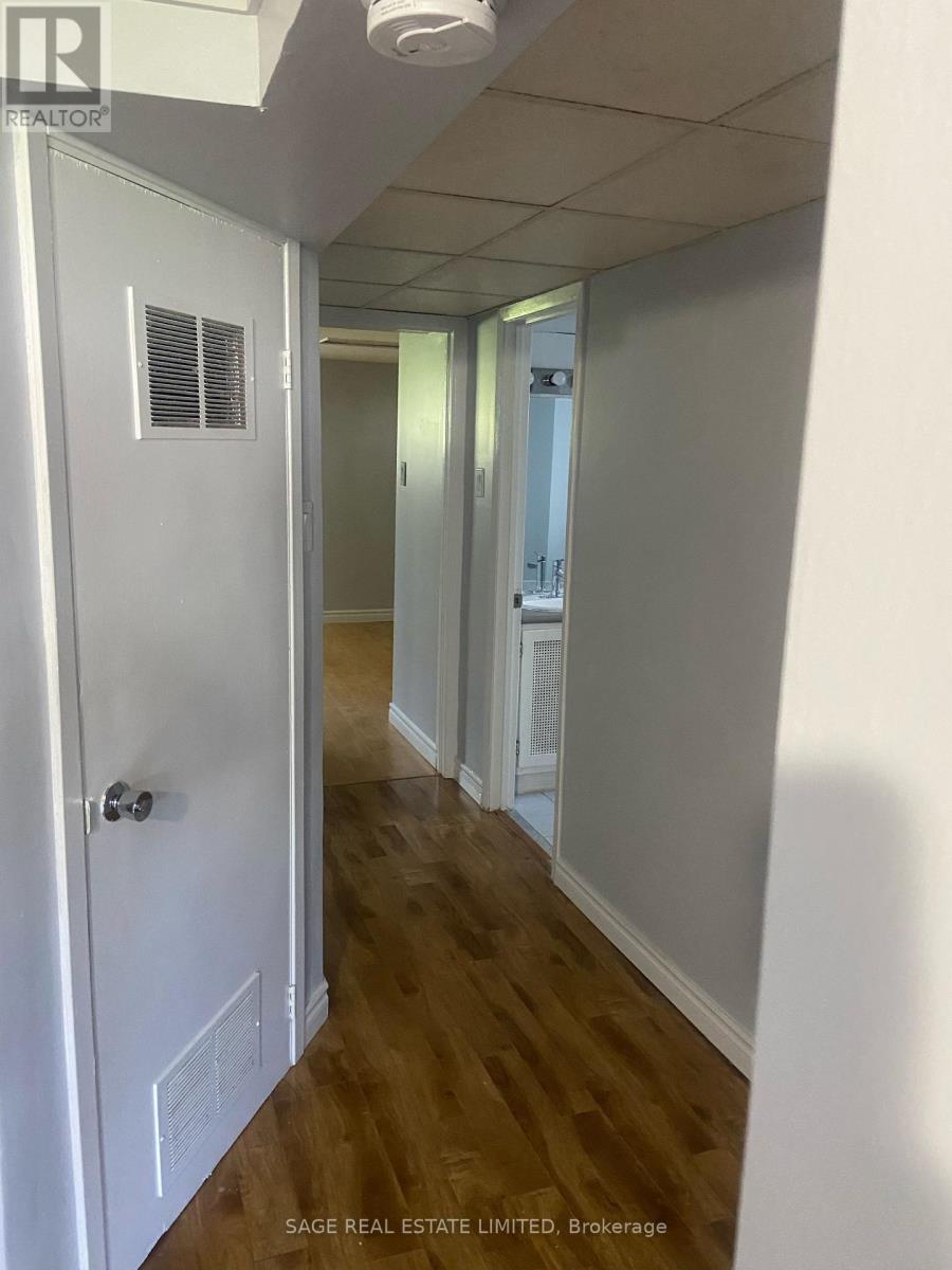 Bsmt - 308 Taylor Mills Drive N, Richmond Hill, Ontario  L4C 2T9 - Photo 6 - N13646628