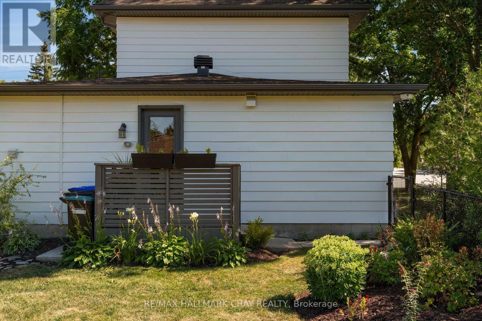 26 Edward Street W, Clearview, Ontario  L0M 1G0 - Photo 42 - S13646486