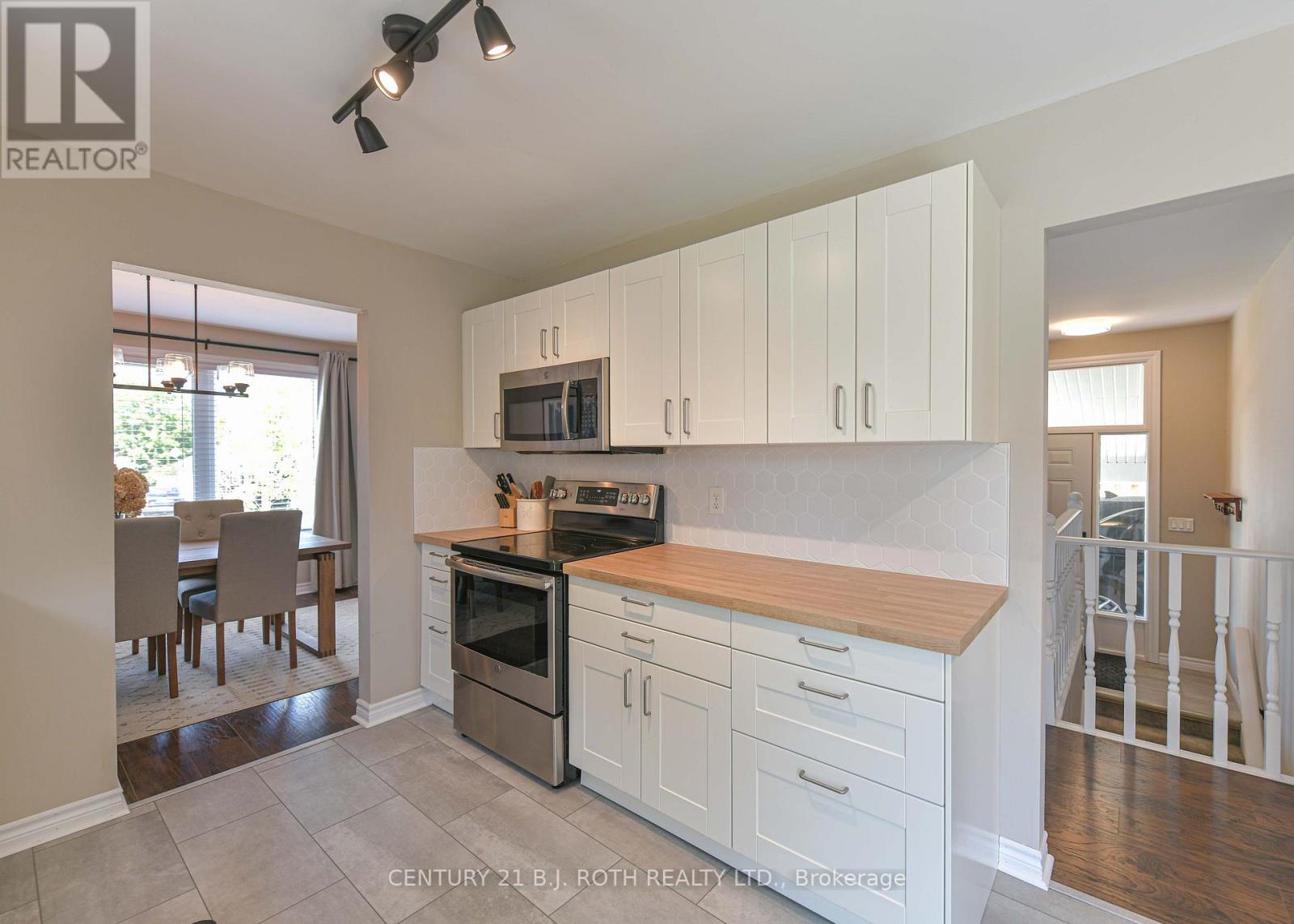 49 Bond Street, Orillia, Ontario  L3V 1J6 - Photo 10 - S13646500
