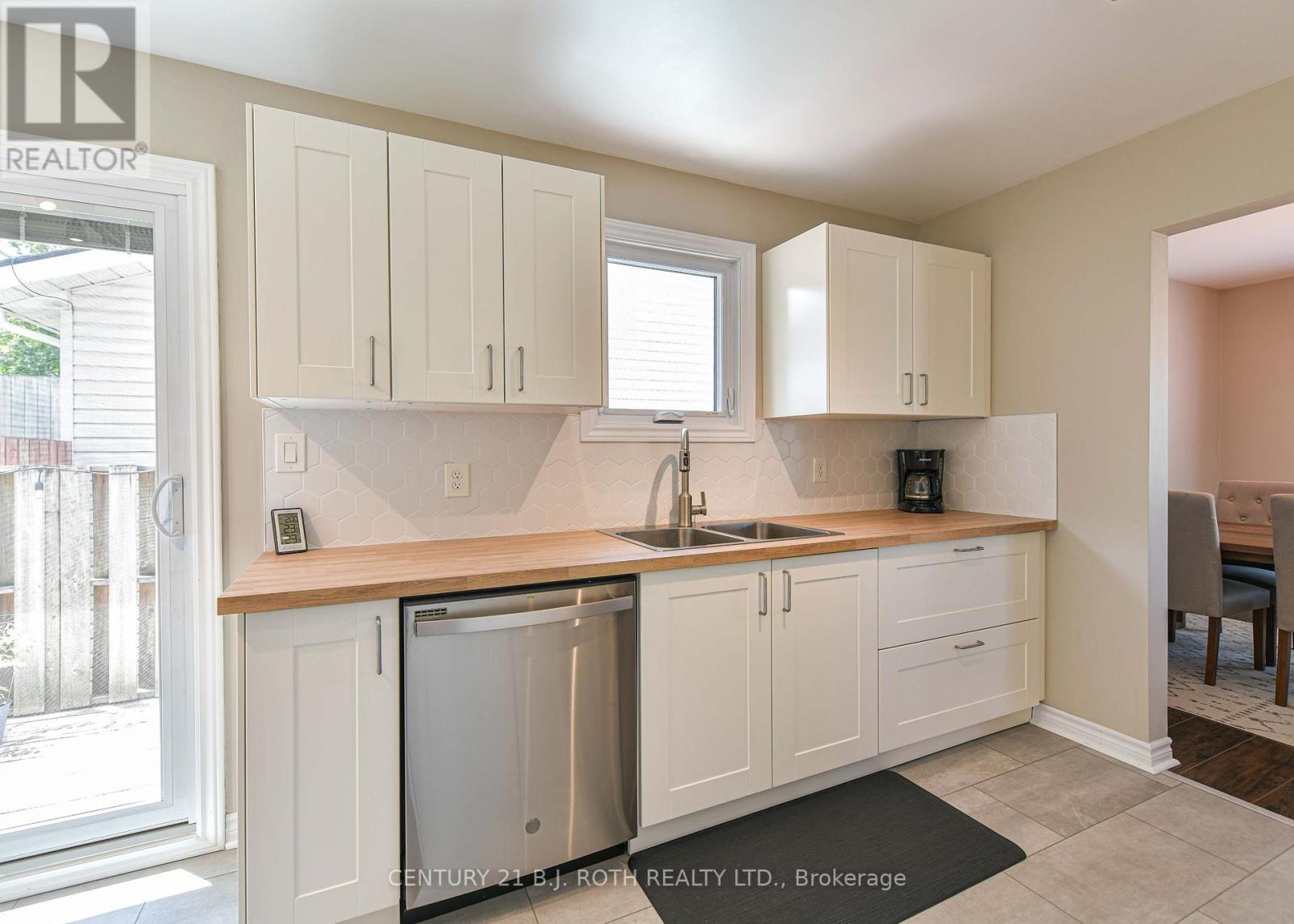 49 Bond Street, Orillia, Ontario  L3V 1J6 - Photo 11 - S13646500