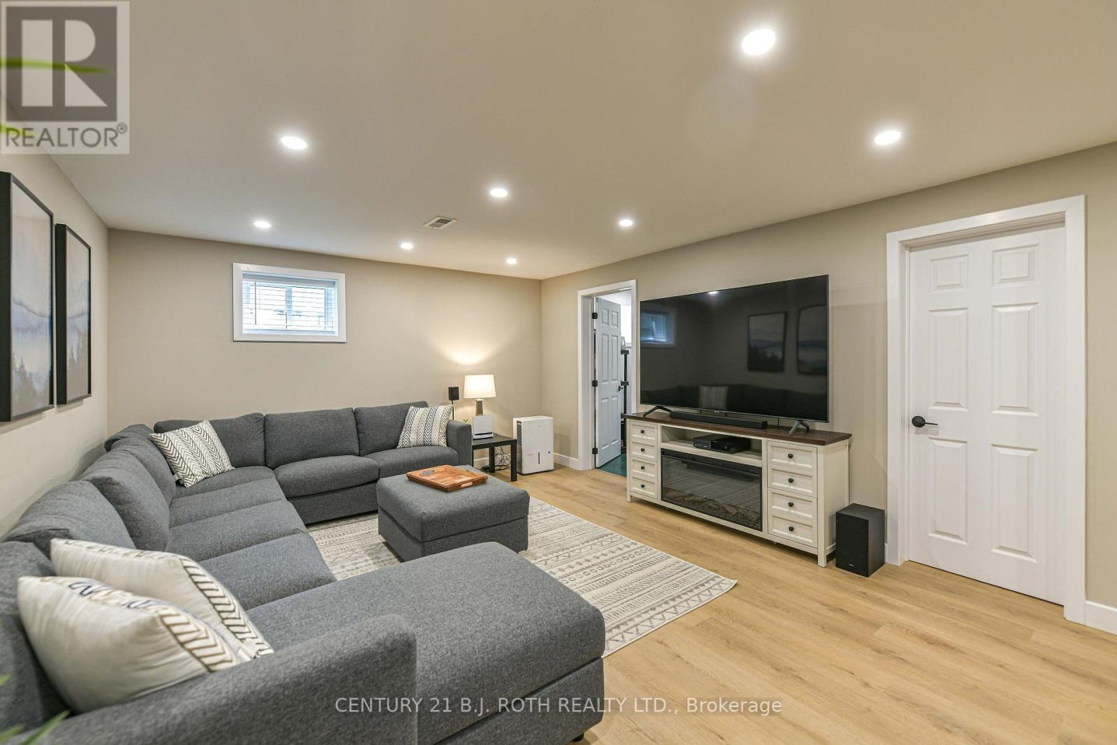 49 Bond Street, Orillia, Ontario  L3V 1J6 - Photo 31 - S13646500