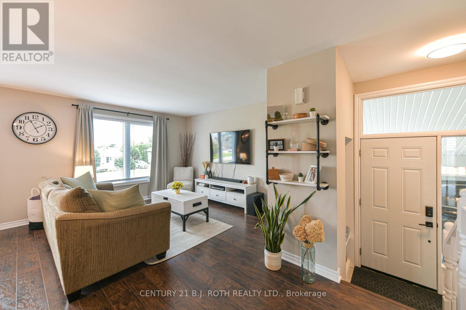 49 Bond Street, Orillia, Ontario  L3V 1J6 - Photo 4 - S13646500