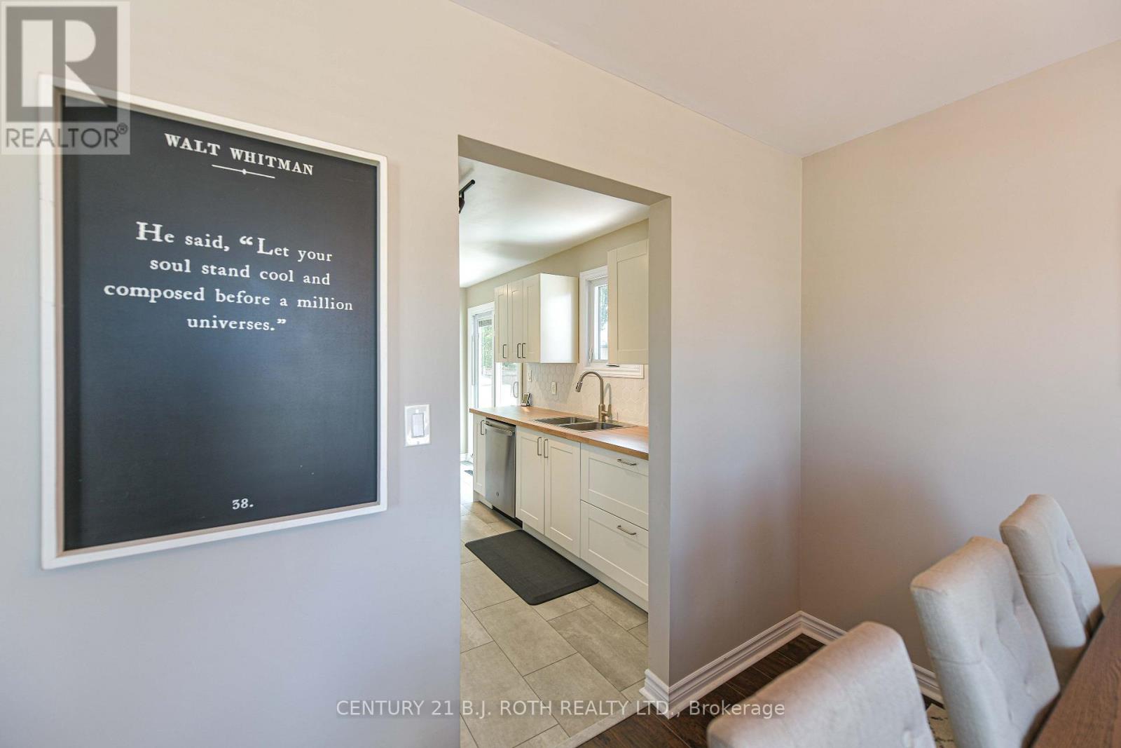 49 Bond Street, Orillia, Ontario  L3V 1J6 - Photo 8 - S13646500