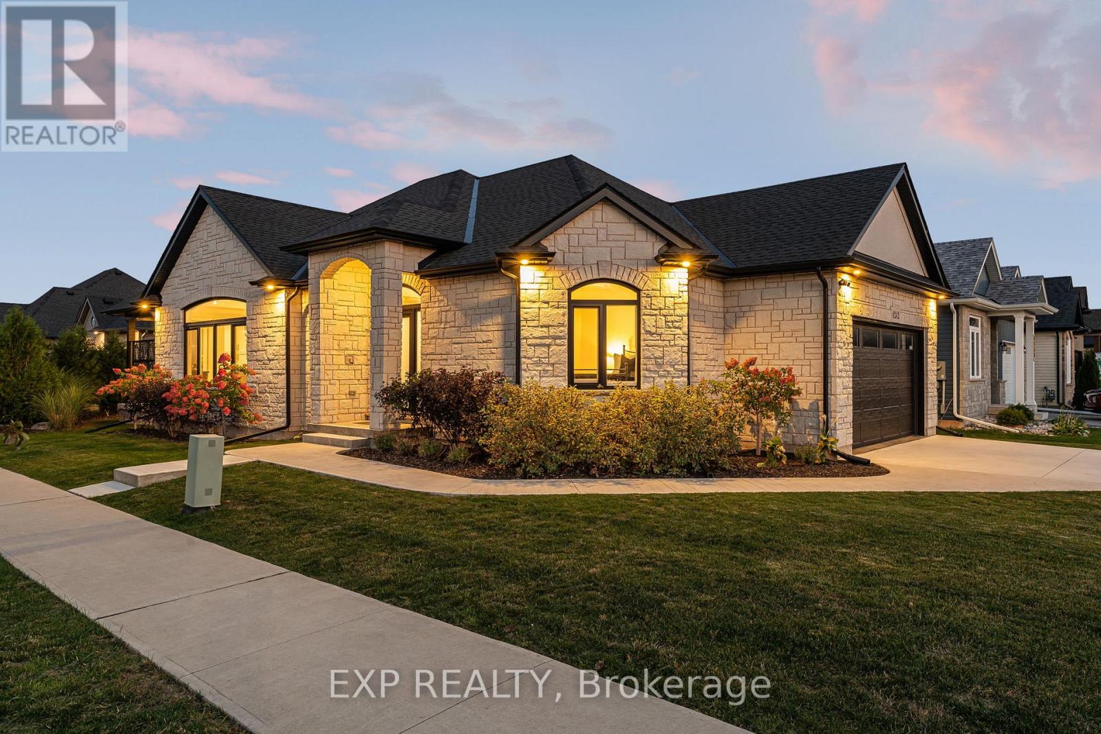 4242 Village Creek Drive, Fort Erie, Ontario  L0S 1S0 - Photo 43 - X13646590