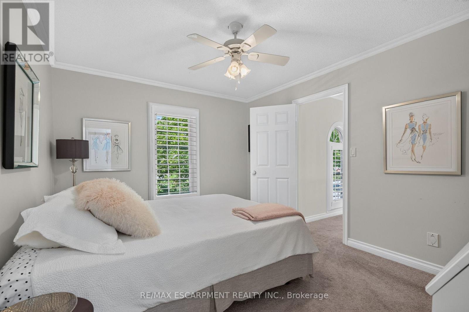 112 Fairwood Place W, Burlington, Ontario  L7T 4B6 - Photo 35 - W13646370