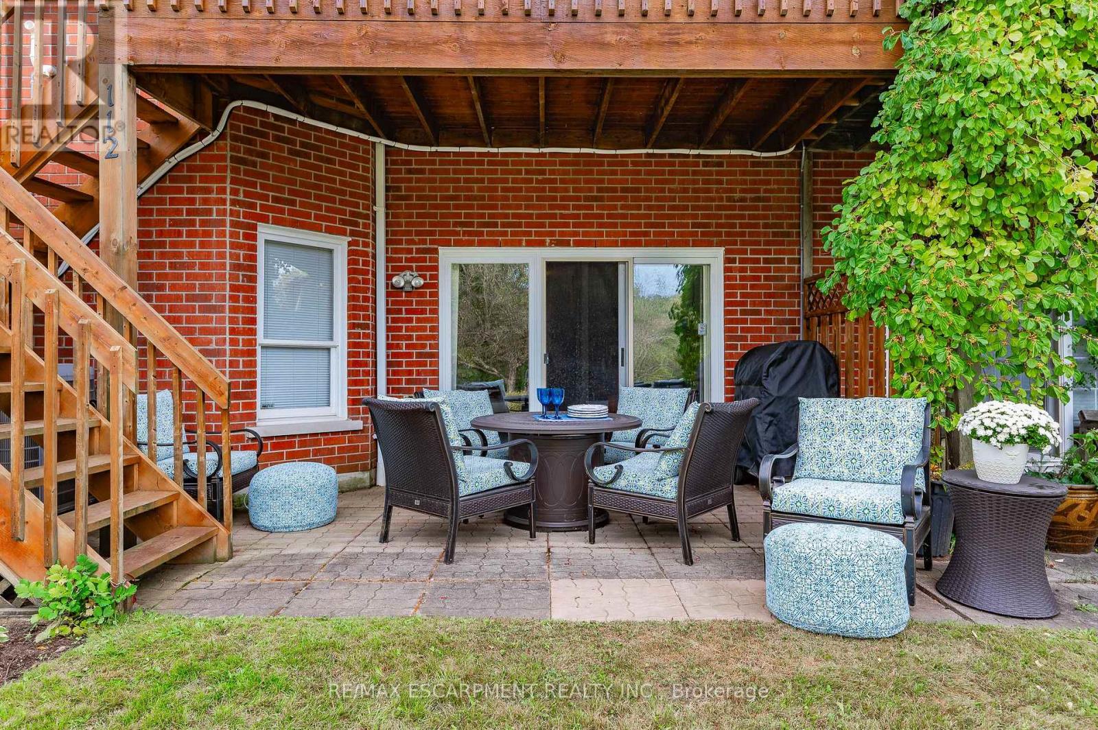 112 Fairwood Place W, Burlington, Ontario  L7T 4B6 - Photo 43 - W13646370
