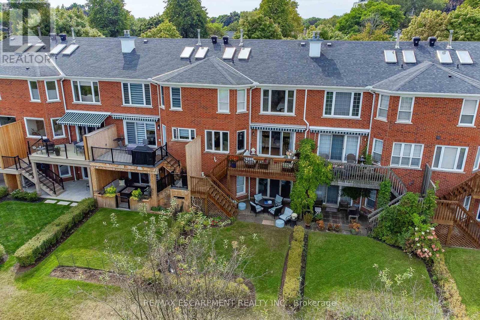 112 Fairwood Place W, Burlington, Ontario  L7T 4B6 - Photo 47 - W13646370
