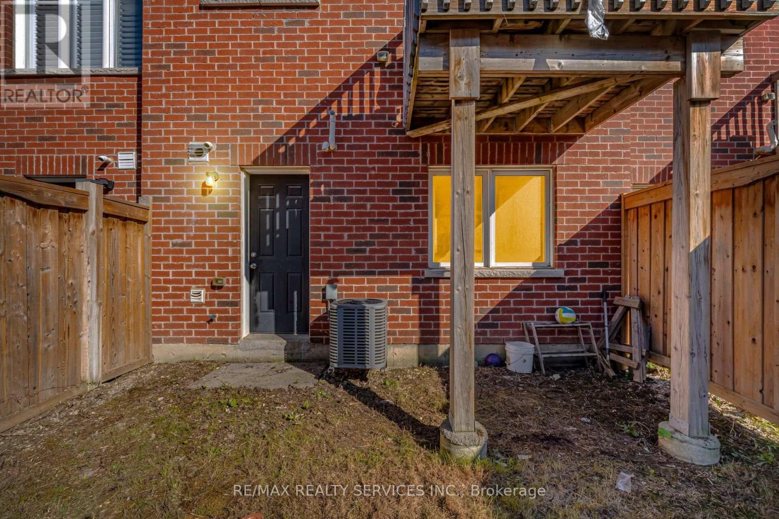72 Rockman Crescent, Brampton, Ontario  L7A 3Z9 - Photo 44 - W13646384