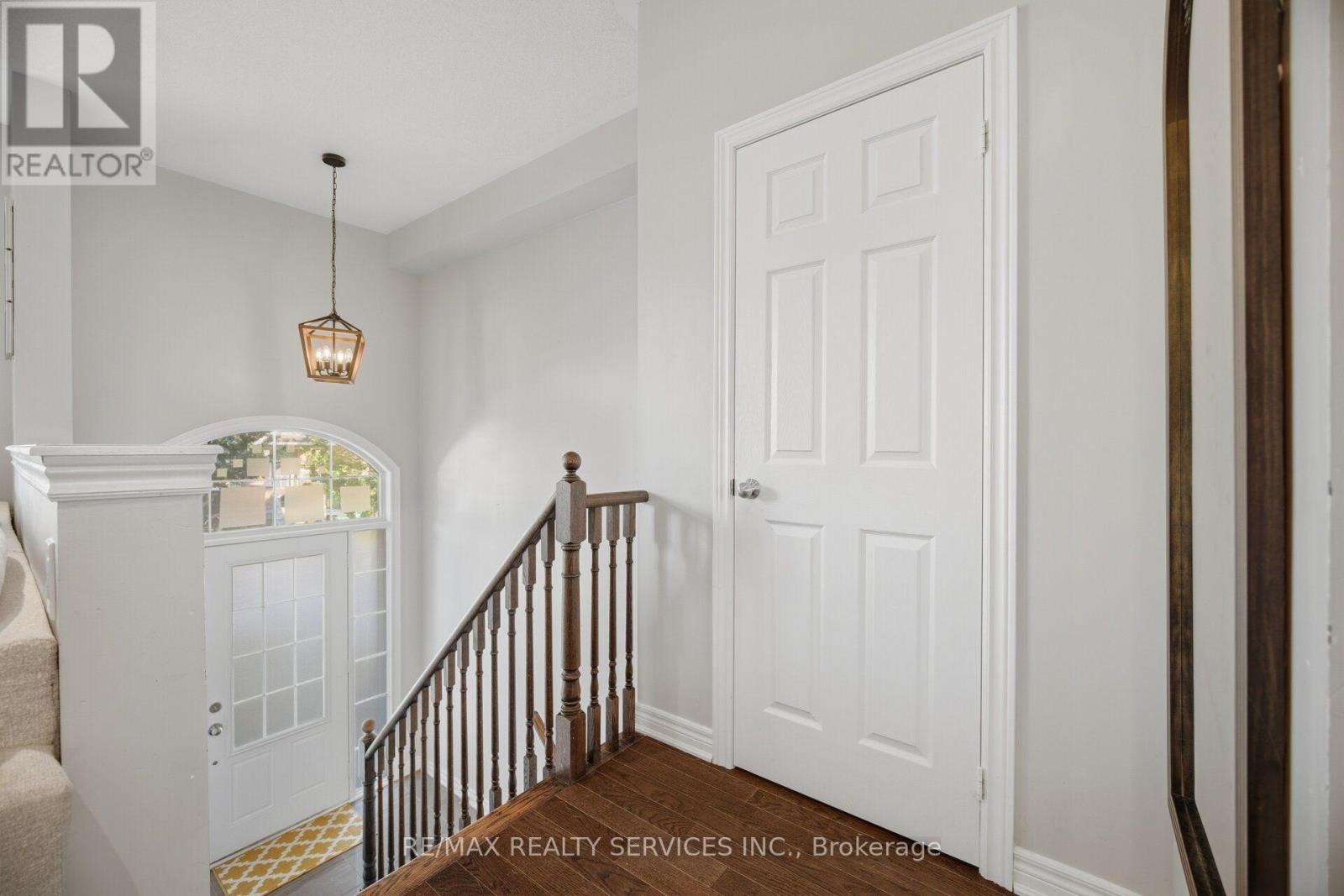 72 Rockman Crescent, Brampton, Ontario  L7A 3Z9 - Photo 8 - W13646384