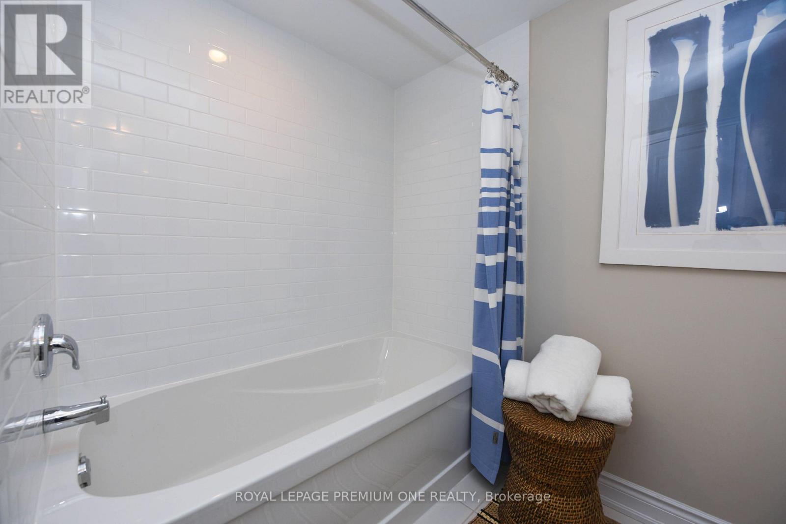 6a Acorn Avenue, Toronto, Ontario M9B 0B7 - Photo 18 - W13646436