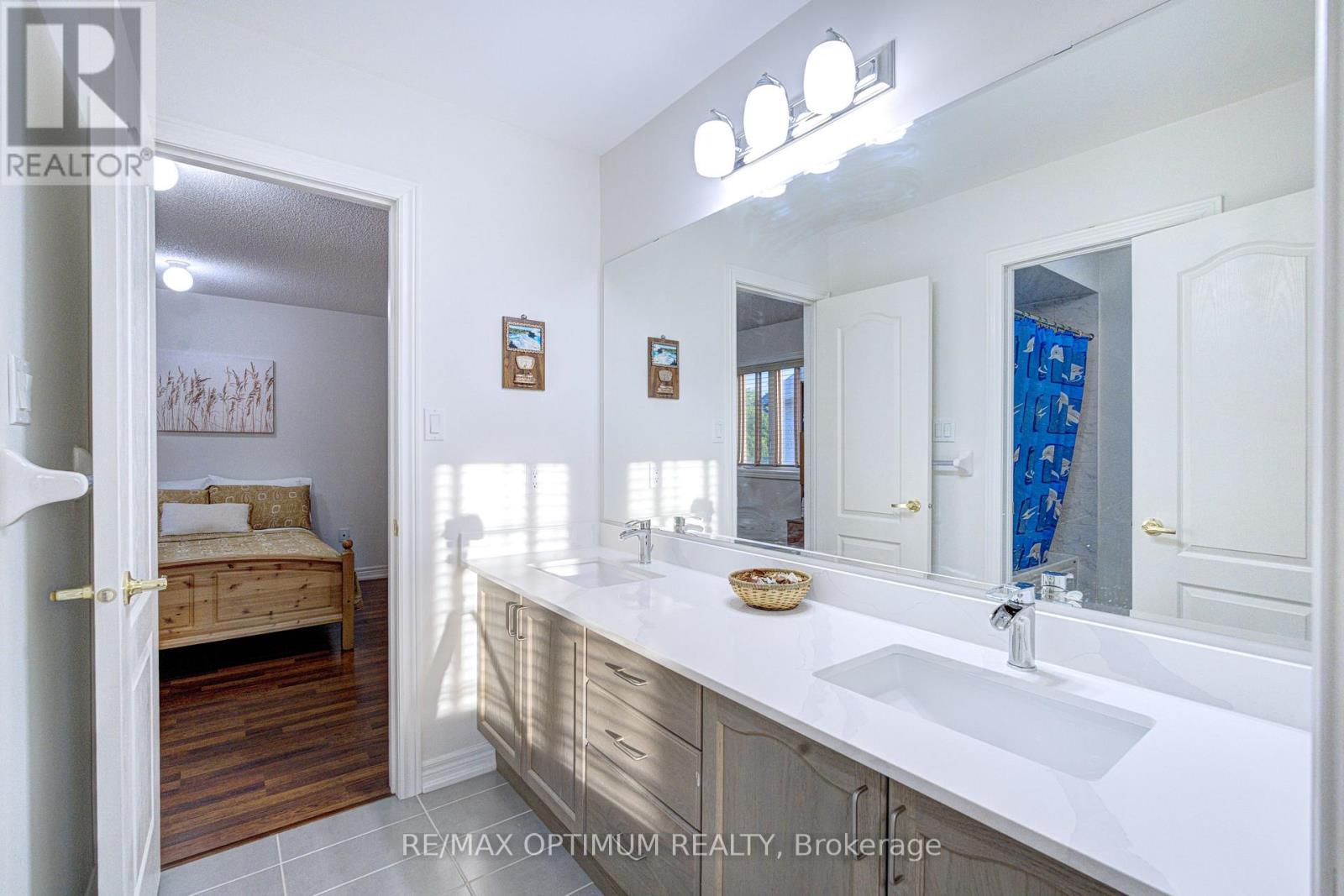 54 Midcrest Circle, Brampton, Ontario  L6Y 0W5 - Photo 31 - W13646564