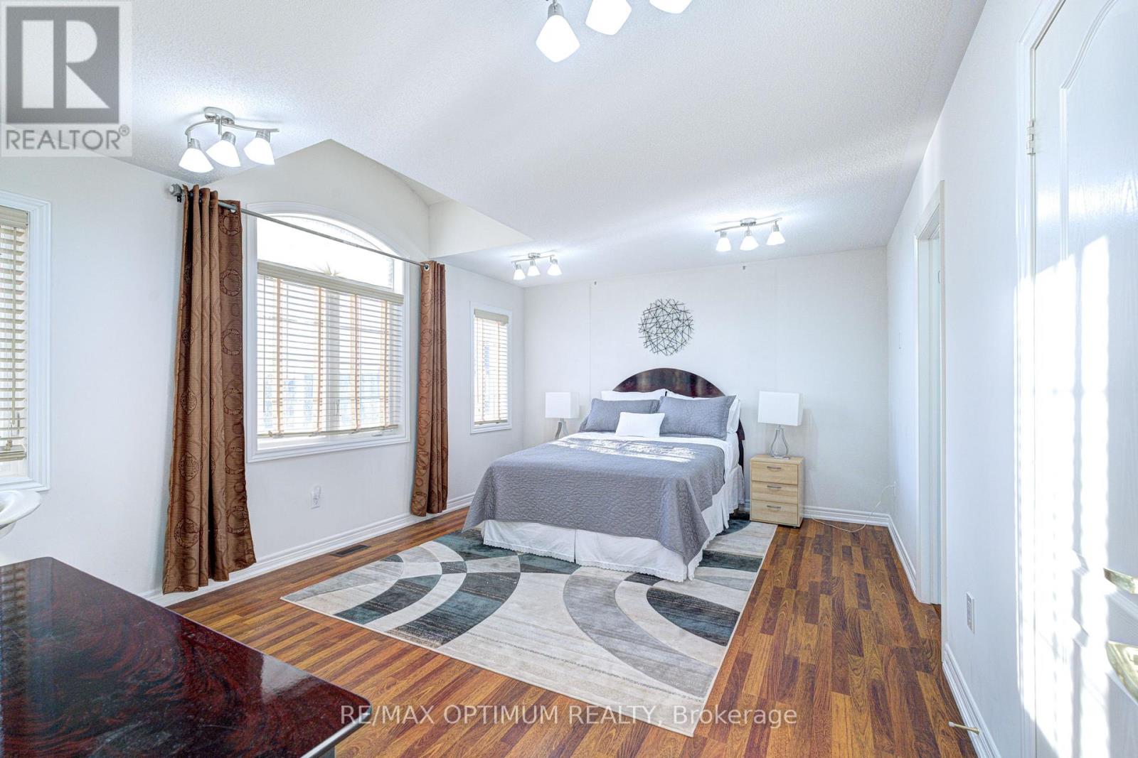 54 Midcrest Circle, Brampton, Ontario  L6Y 0W5 - Photo 32 - W13646564
