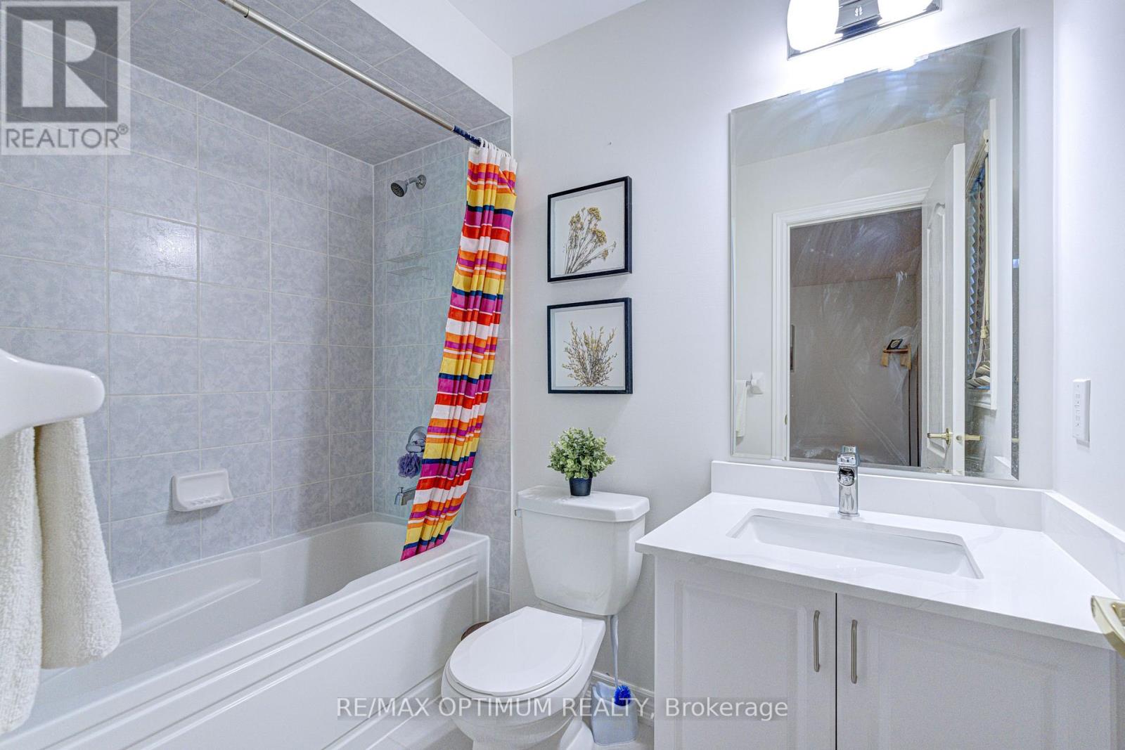 54 Midcrest Circle, Brampton, Ontario  L6Y 0W5 - Photo 37 - W13646564