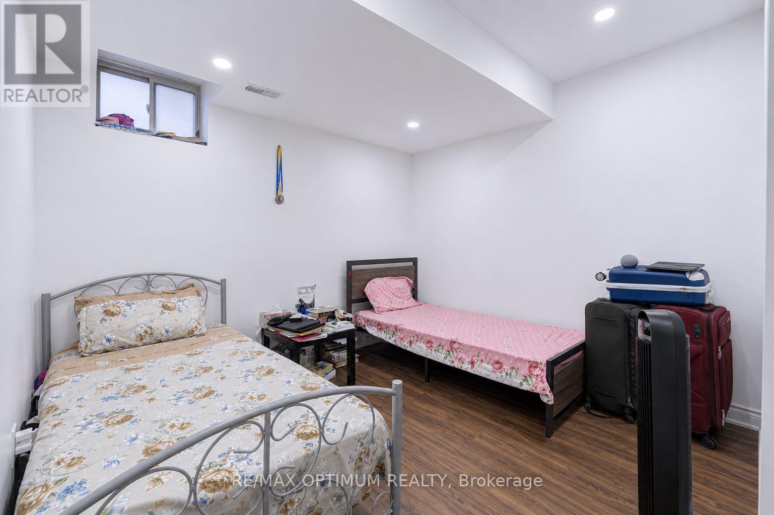 54 Midcrest Circle, Brampton, Ontario  L6Y 0W5 - Photo 44 - W13646564