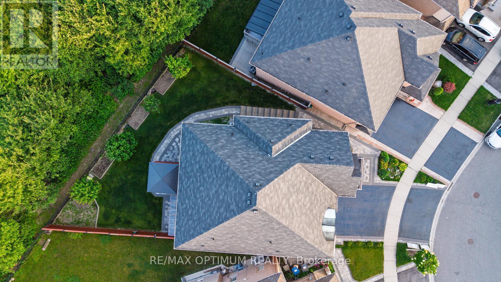 54 Midcrest Circle, Brampton, Ontario  L6Y 0W5 - Photo 47 - W13646564