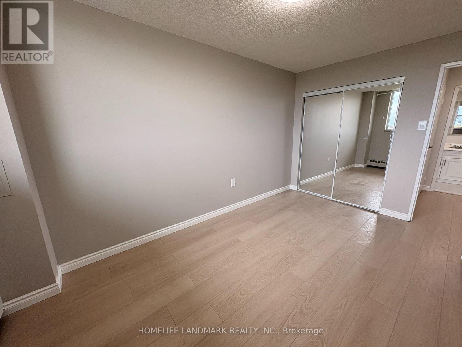 327 - 1050 Stainton Drive, Mississauga, Ontario  L5C 2T7 - Photo 17 - W13646568