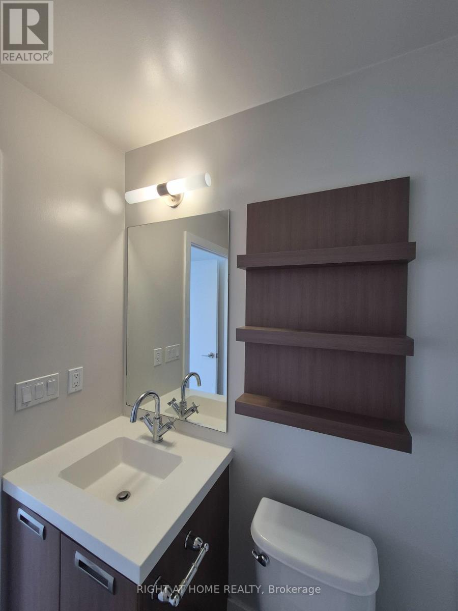 1807 - 90 Stadium Road, Toronto, Ontario  M5V 3W5 - Photo 19 - C13646258