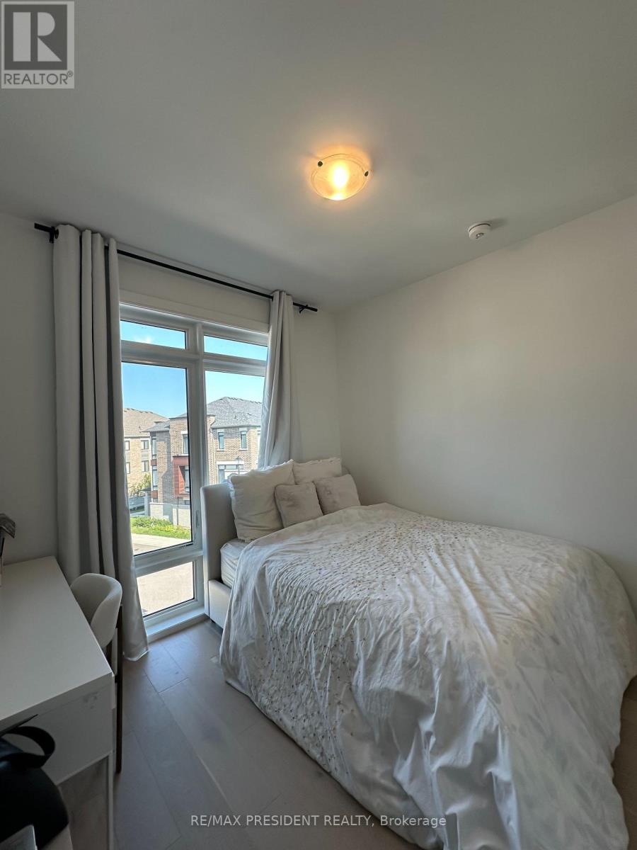 63 Holyrood Crescent, Vaughan, Ontario L4H 5G2 - Photo 9 - N13638798