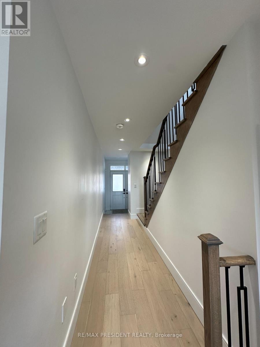 63 Holyrood Crescent, Vaughan, Ontario L4H 5G2 - Photo 12 - N13638798