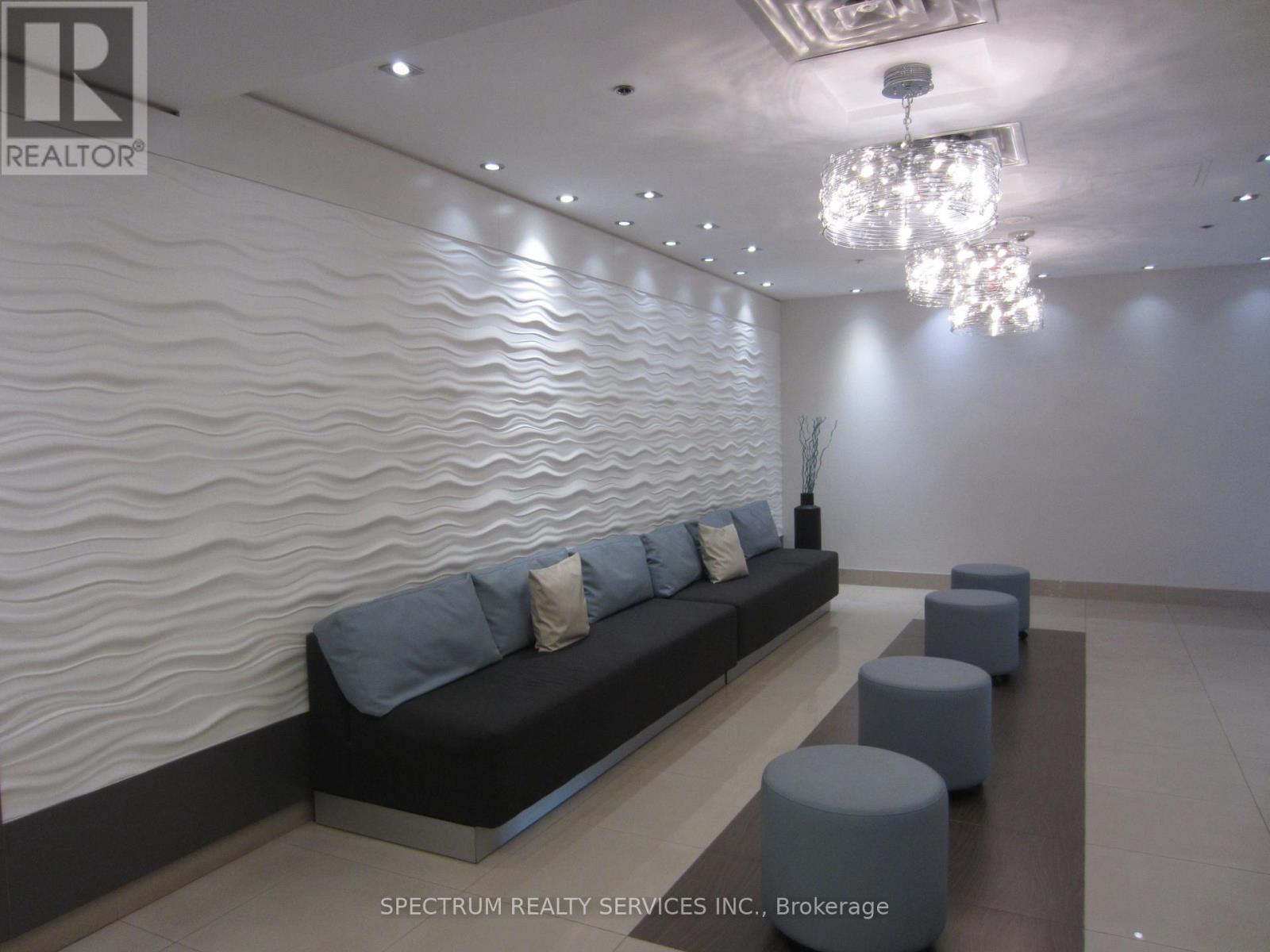 512 - 3865 Lake Shore Boulevard W, Toronto, Ontario  M8W 0A2 - Photo 3 - W13643802