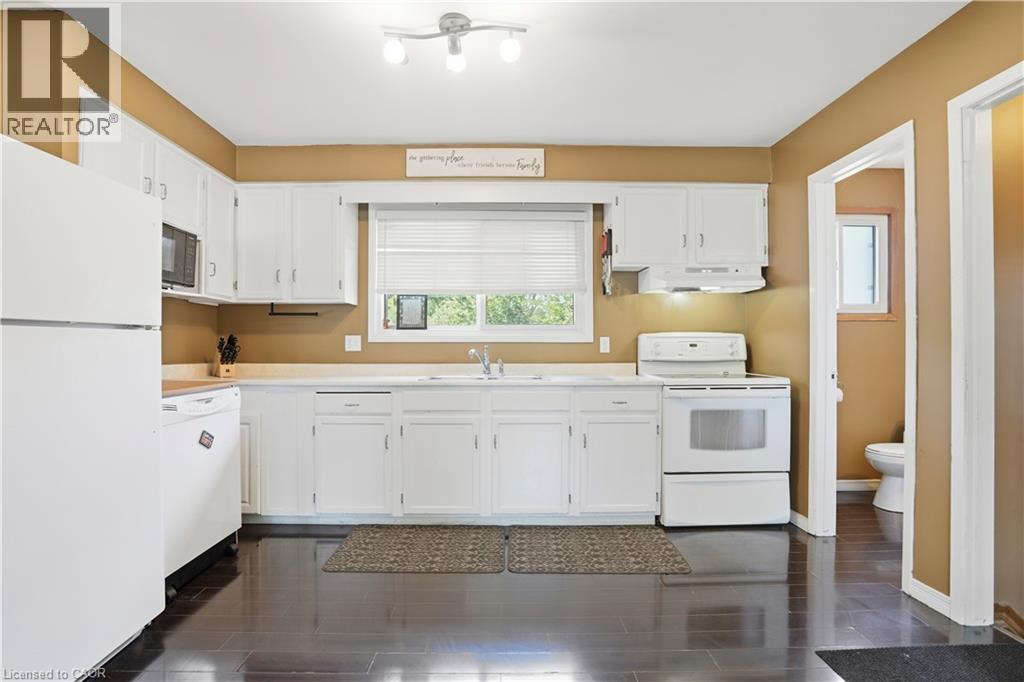 20 Nottingham Court, Welland, Ontario  L3C 5X5 - Photo 4 - 40853614
