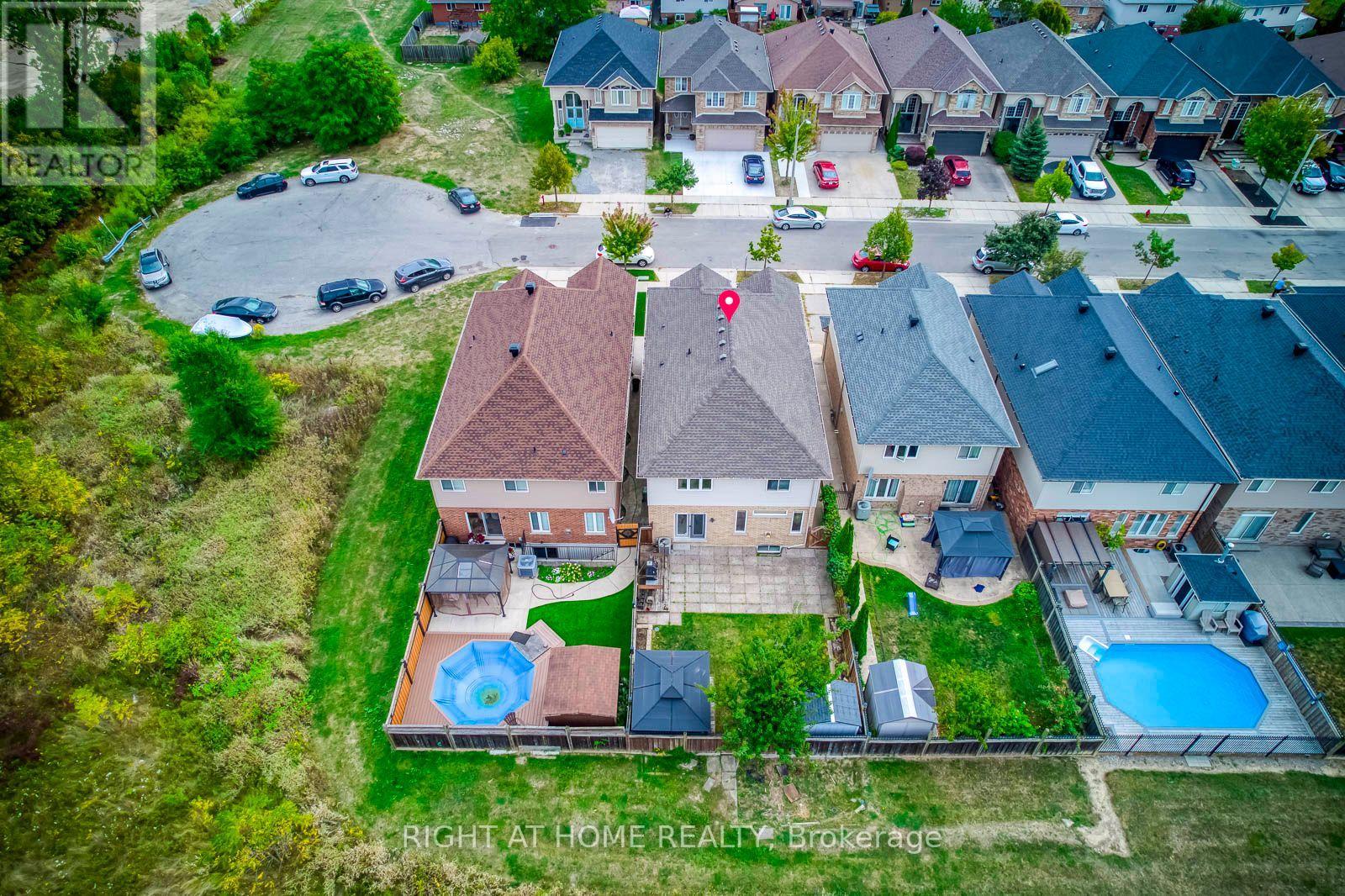 38 Assisi Street, Hamilton, Ontario  L8W 0A5 - Photo 3 - X13646440