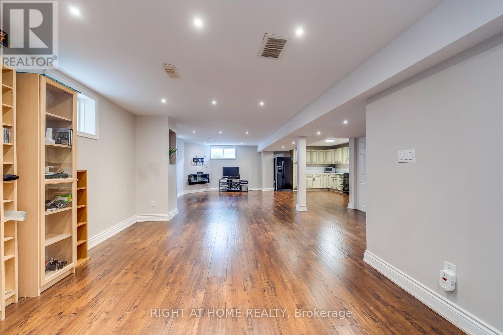 38 Assisi Street, Hamilton, Ontario  L8W 0A5 - Photo 36 - X13646440