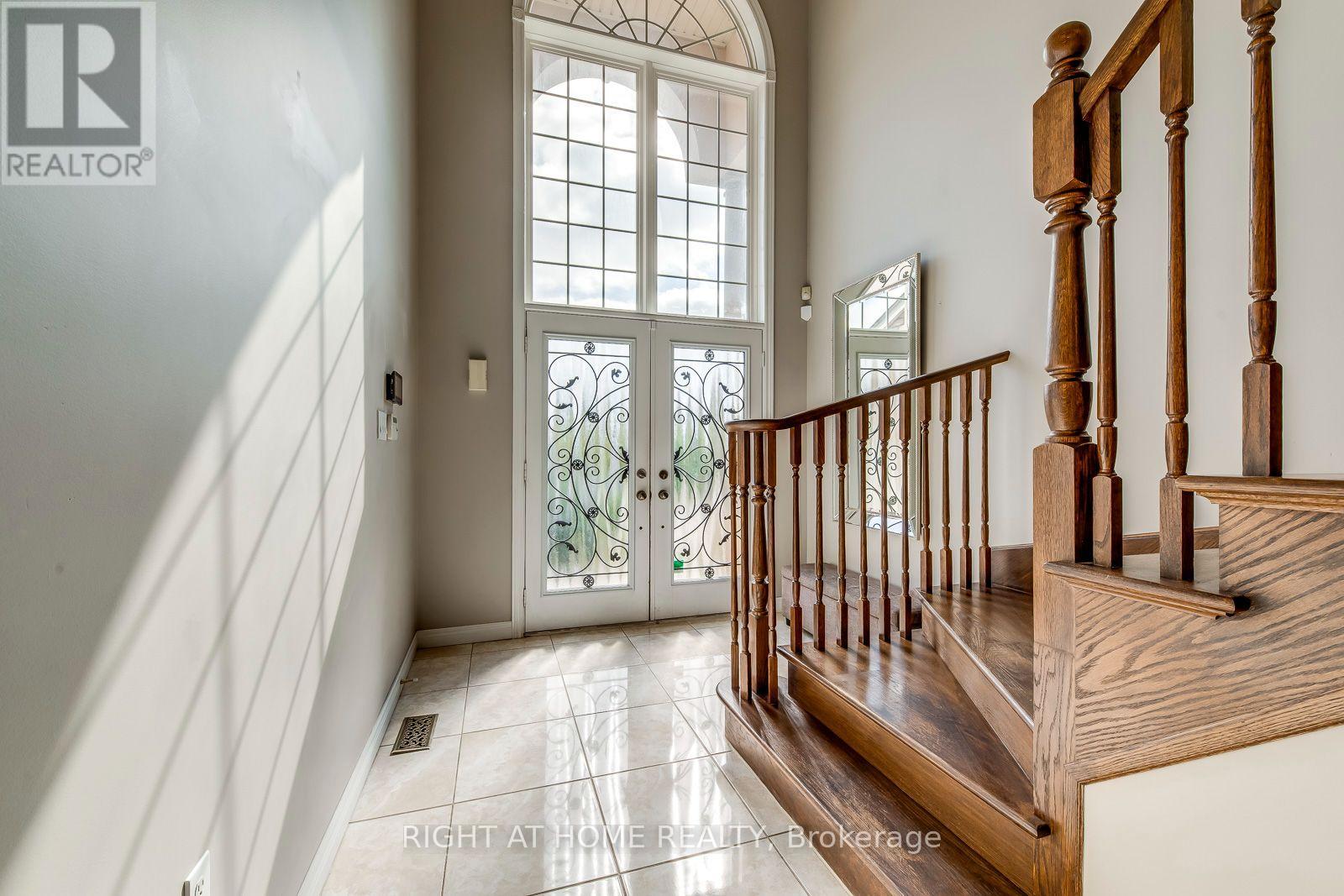 38 Assisi Street, Hamilton, Ontario  L8W 0A5 - Photo 7 - X13646440