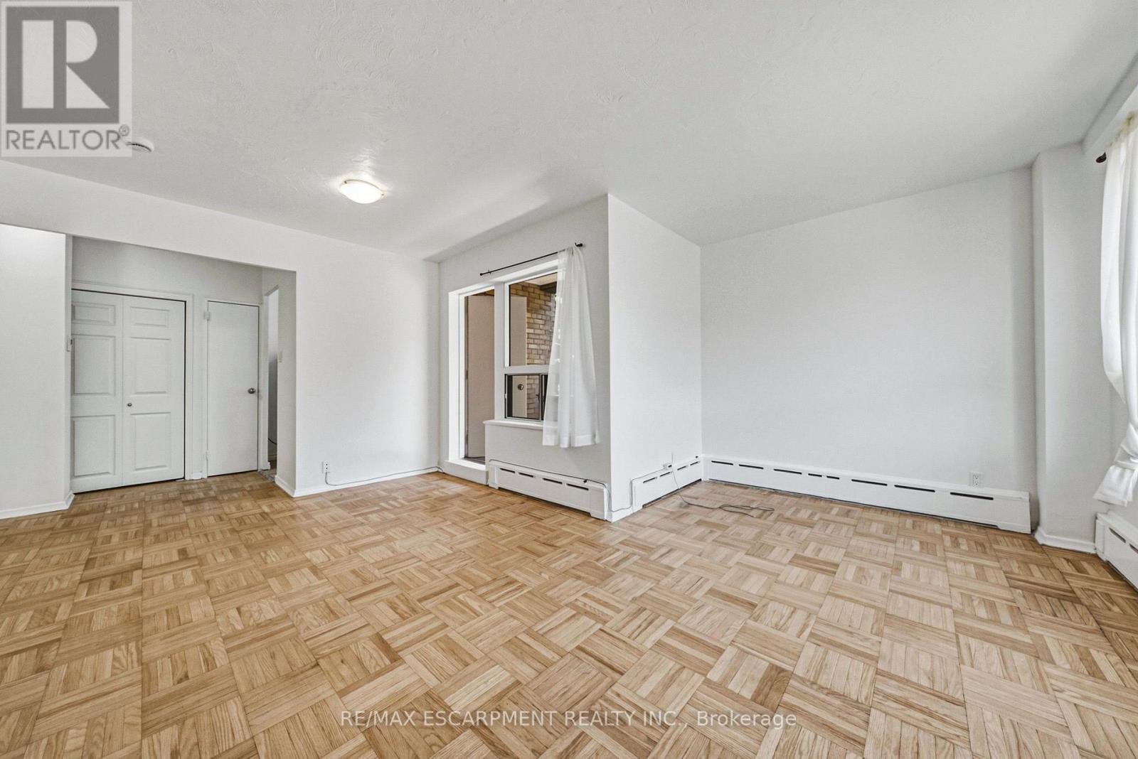 401 - 325a James Street S, Hamilton, Ontario  L8P 3B7 - Photo 3 - X13646452