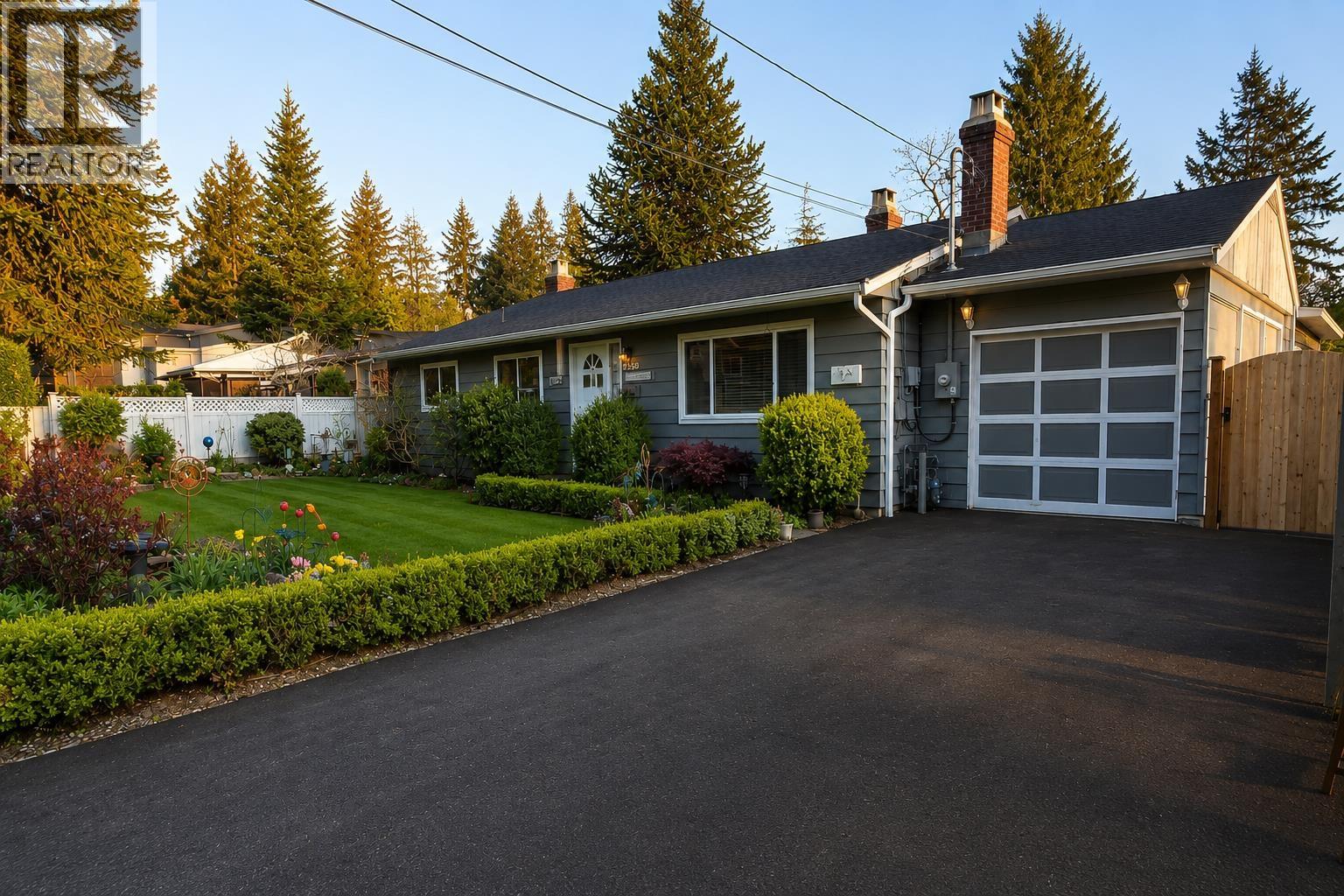 1350 Berkley Road, North Vancouver, British Columbia  V7H 1Y7 - Photo 2 - R3134543