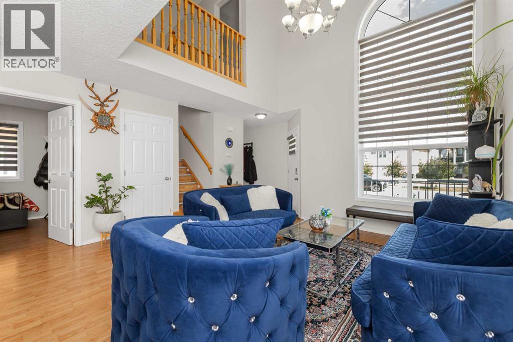 210 Taracove Landing NE, Calgary, Alberta  T3J 4R5 - Photo 4 - A2334351