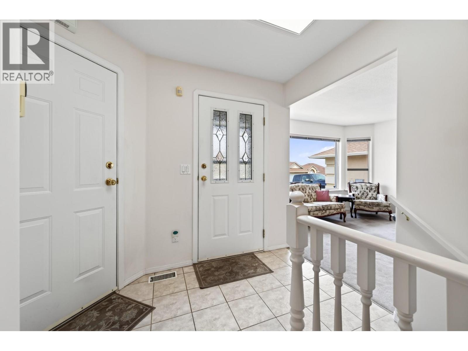 1575 Springhill Drive Unit# 45, Kamloops, British Columbia  V2E 2N9 - Photo 2 - 10395710
