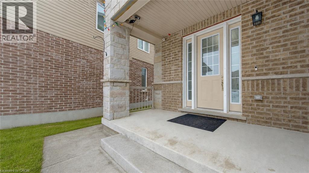 285 Sedgewood Street, Kitchener, Ontario  N2P 0G6 - Photo 2 - 40839166