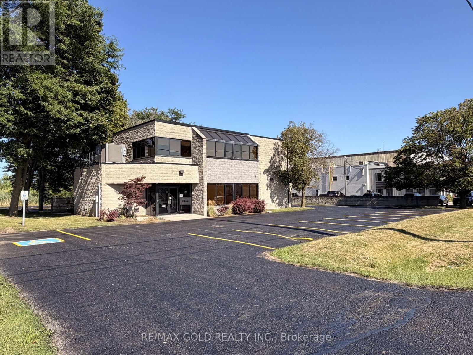 680 INDUSTRIAL ROAD E, London East, Ontario