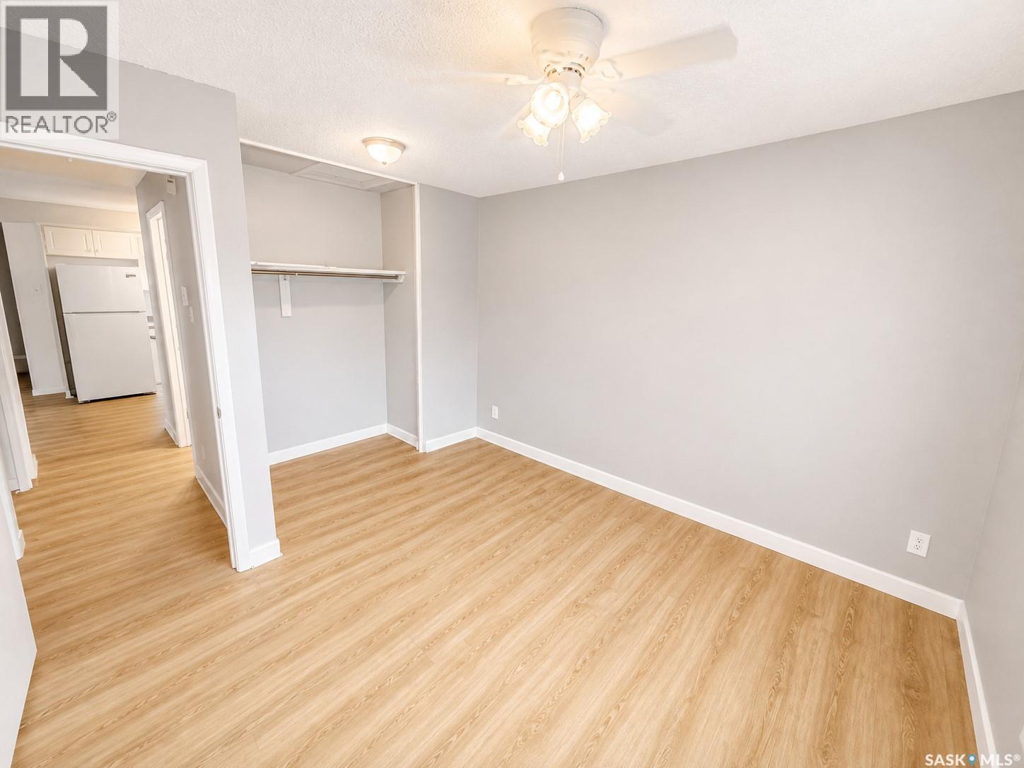 19 Cooper Crescent, Regina, Saskatchewan  S4R 4J8 - Photo 14 - SK044761