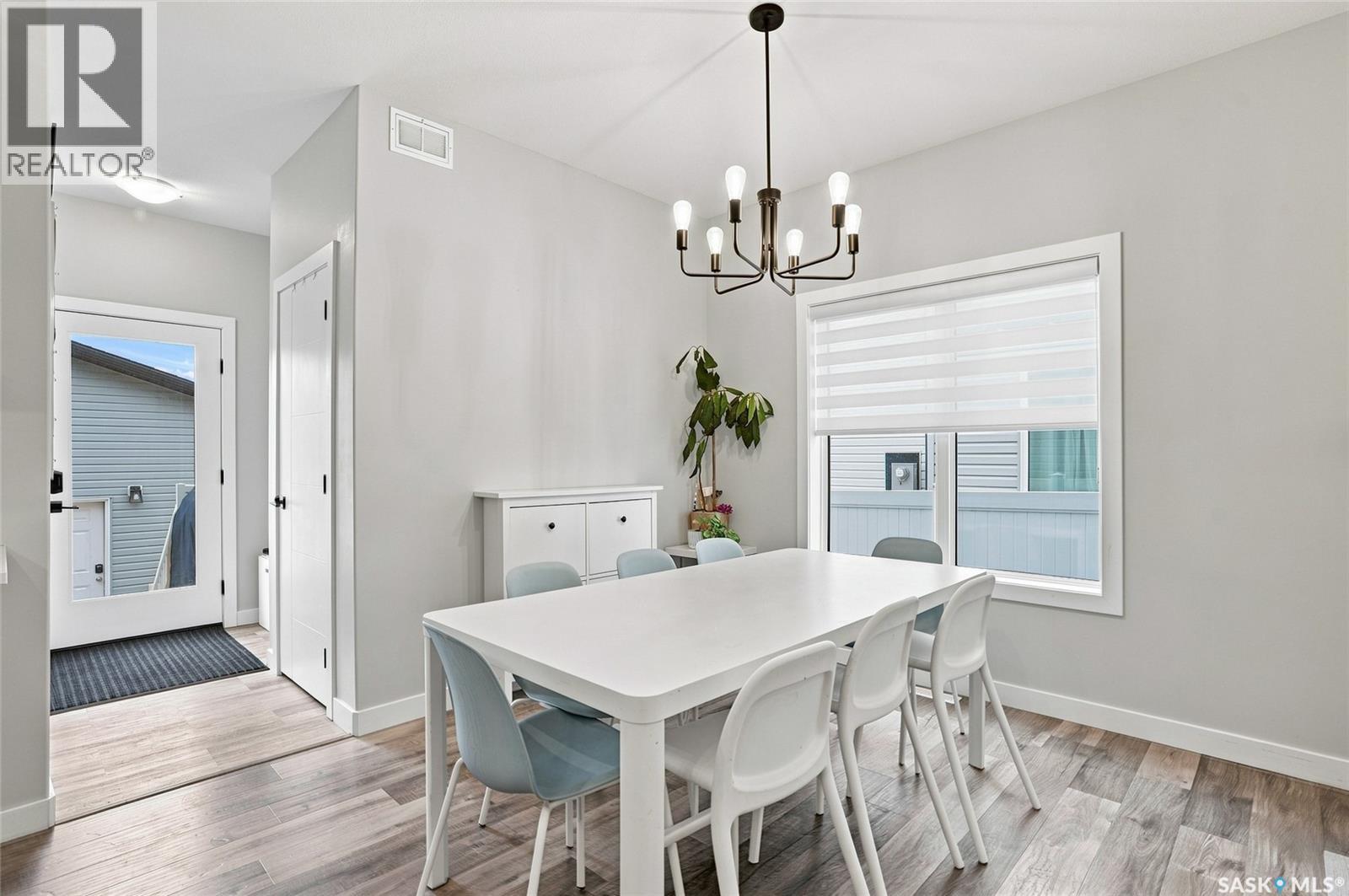 Cres 222 Dubois Crescent, Saskatoon, Saskatchewan  S7V 0R3 - Photo 15 - SK044740