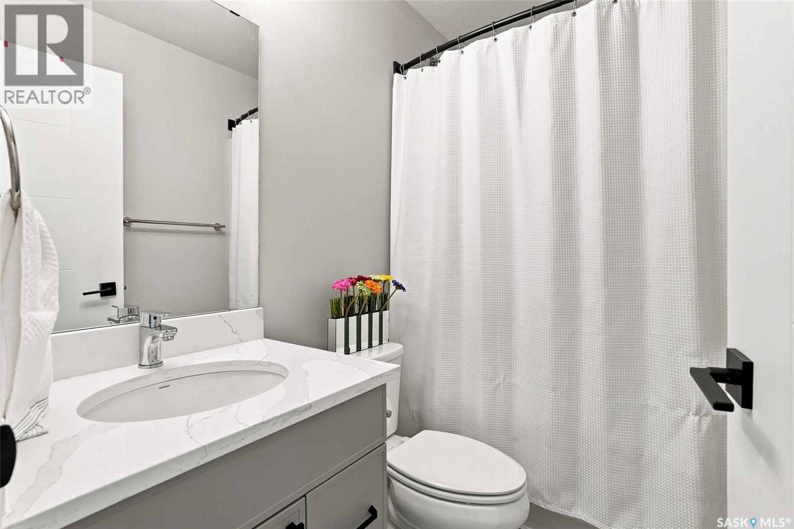 Cres 222 Dubois Crescent, Saskatoon, Saskatchewan  S7V 0R3 - Photo 25 - SK044740