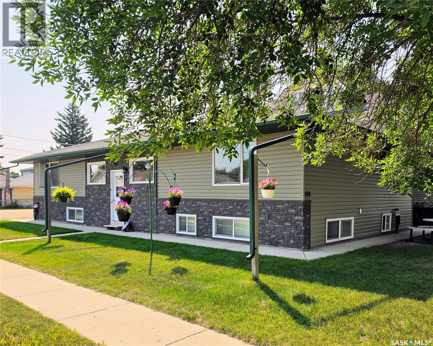 638 7th STREET, Humboldt, Saskatchewan