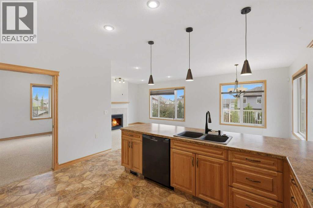 30 Lawson Close, Red Deer, Alberta  T4R 0H4 - Photo 8 - A2321008