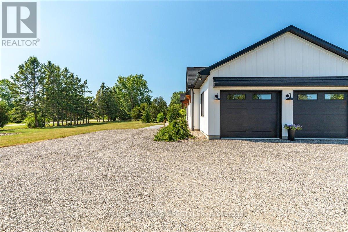 8676 Vance Drive, Lambton Shores, Ontario  N0N 1J7 - Photo 34 - X13646736