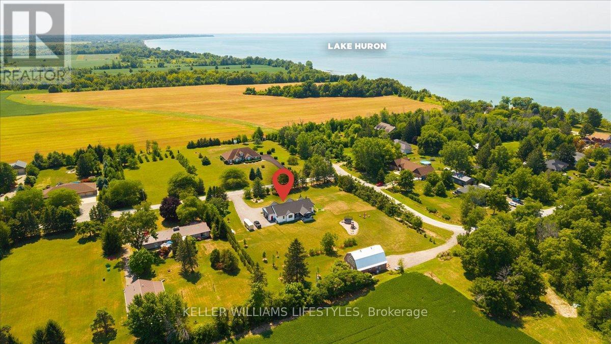 8676 Vance Drive, Lambton Shores, Ontario  N0N 1J7 - Photo 47 - X13646736