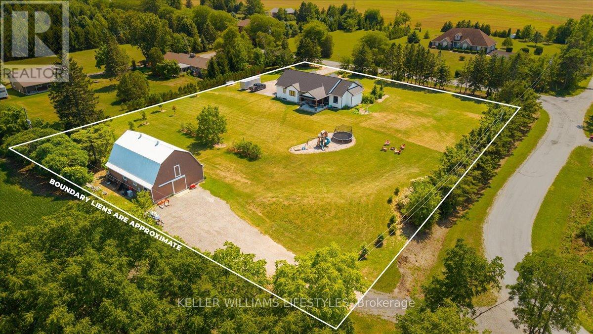 8676 Vance Drive, Lambton Shores, Ontario  N0N 1J7 - Photo 6 - X13646736
